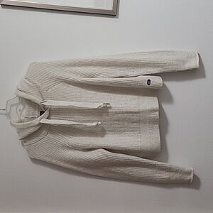 Abercrombie & Fitch Cream Sweater